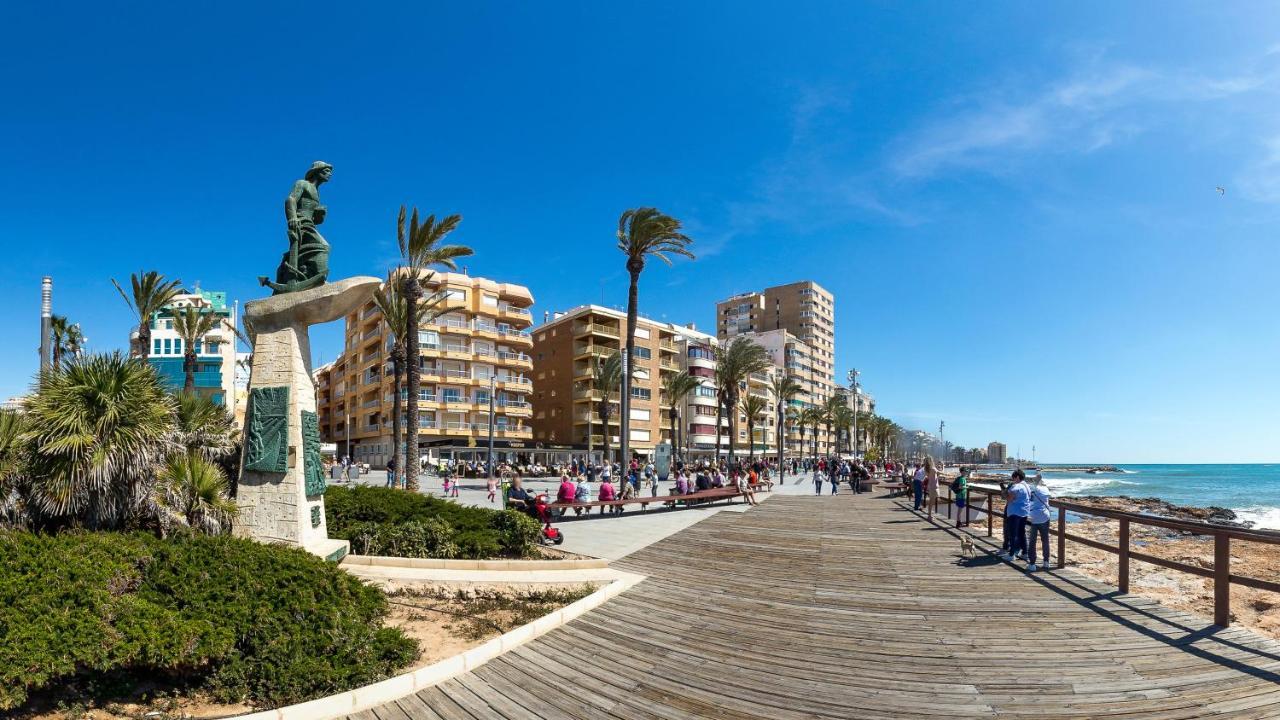 Apartamento Caballero De Rodas Torrevieja Eksteriør bilde