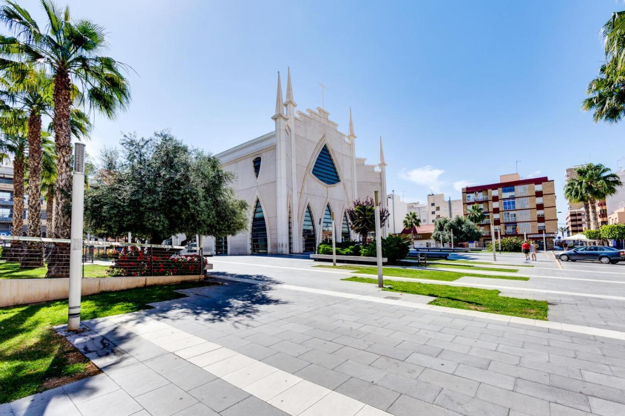 Apartamento Caballero De Rodas Torrevieja Eksteriør bilde