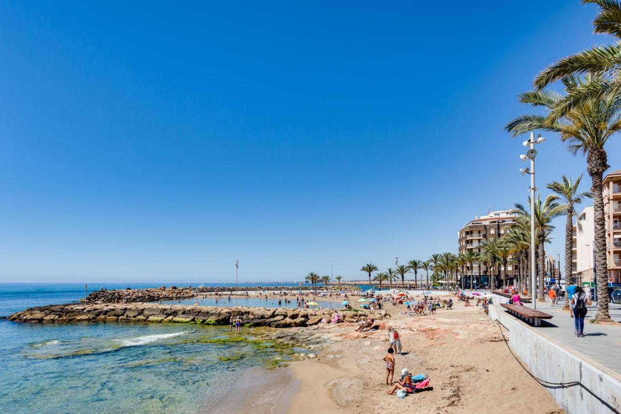 Apartamento Caballero De Rodas Torrevieja Eksteriør bilde