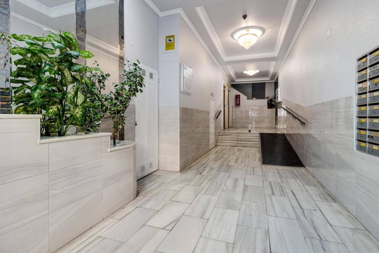Apartamento Caballero De Rodas Torrevieja Eksteriør bilde